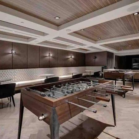 Mind Blowing City View - 2 Beds - Pool & Spa - Downtown Монреаль Экстерьер фото